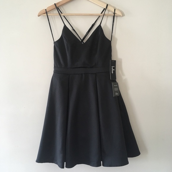Lulus Dresses & Skirts - CLOSET CLEAR OUT SALE - NWT Lulu’s black satin cocktail dress